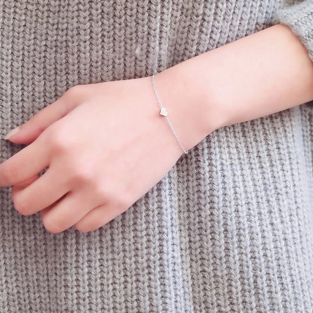 NEW!💙💎HEART💗BRACELET💎💙SILVERY! ADORABLE💗LOVE - Picture 3 of 8
